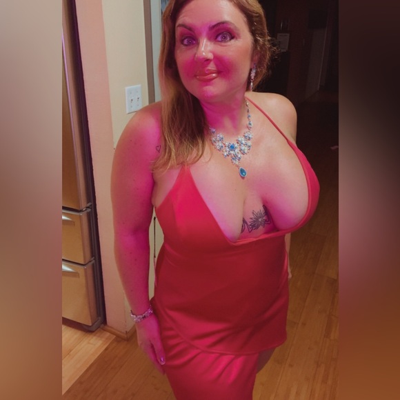 superdown Dresses & Skirts - NWT Superdown Vibrant Pink satin mini dress